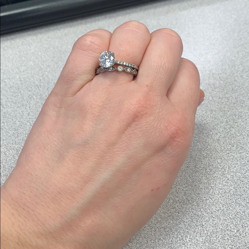 2ct Round Solitare Ring w/ Art Deco band